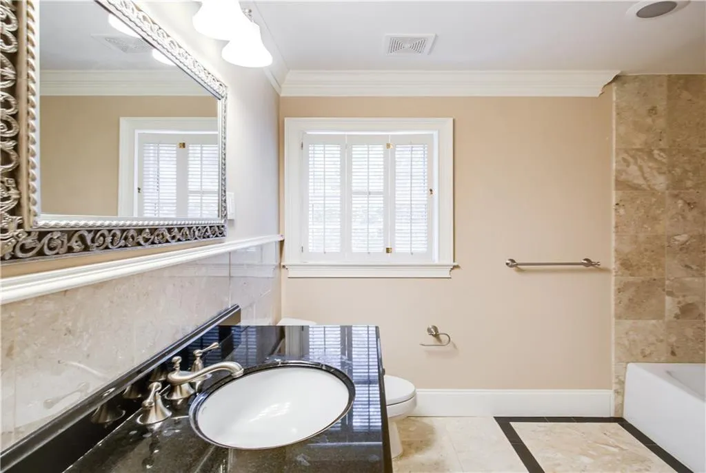 525 Mount Paran Road, Atlanta, Georgia 30327, 3 Bedrooms Bedrooms, ,2 BathroomsBathrooms,Residential,Sold,525 Mount Paran Road,6006045