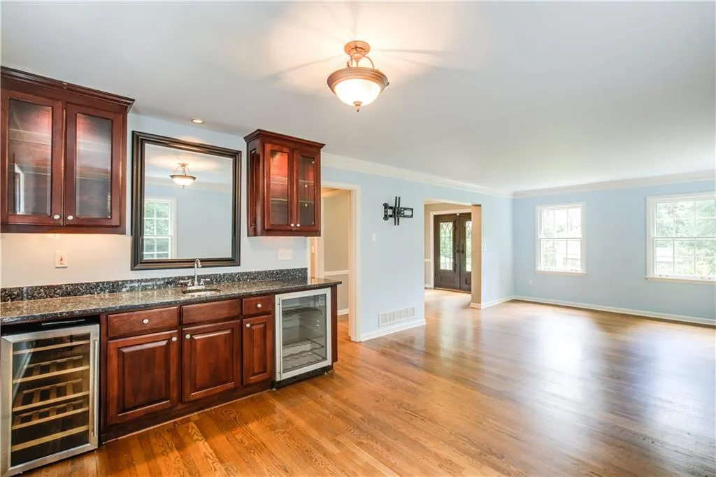 525 Mount Paran Road, Atlanta, Georgia 30327, 3 Bedrooms Bedrooms, ,2 BathroomsBathrooms,Residential,Sold,525 Mount Paran Road,6006045