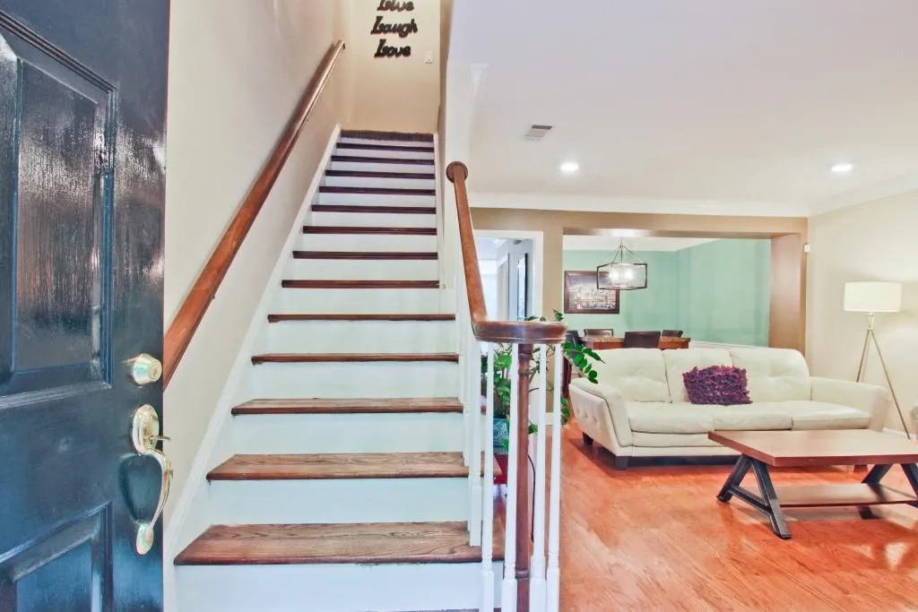 7500 Roswell Road Unit 59, Sandy Springs, Georgia 30350, 2 Bedrooms Bedrooms, ,2 BathroomsBathrooms,Residential,Sold,7500 Roswell Road Unit 59,6880487