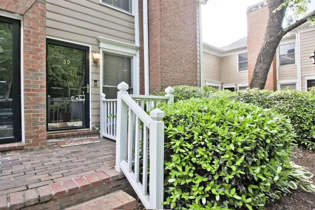 7500 Roswell Road Unit 59, Sandy Springs, Georgia 30350, 2 Bedrooms Bedrooms, ,2 BathroomsBathrooms,Residential,Sold,7500 Roswell Road Unit 59,6880487