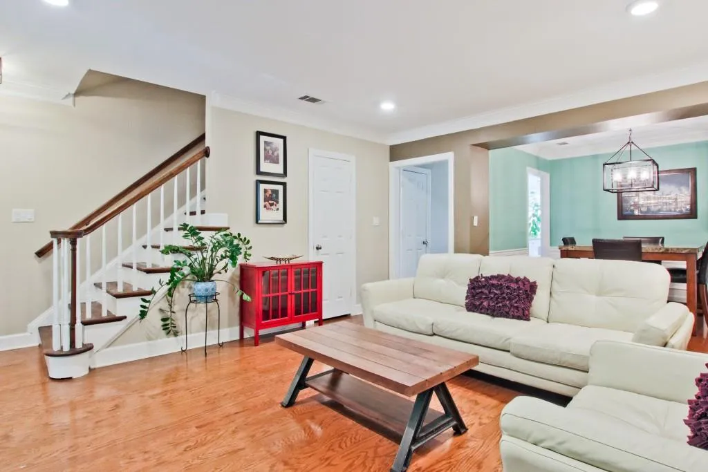 7500 Roswell Road Unit 59, Sandy Springs, Georgia 30350, 2 Bedrooms Bedrooms, ,2 BathroomsBathrooms,Residential,Sold,7500 Roswell Road Unit 59,6880487