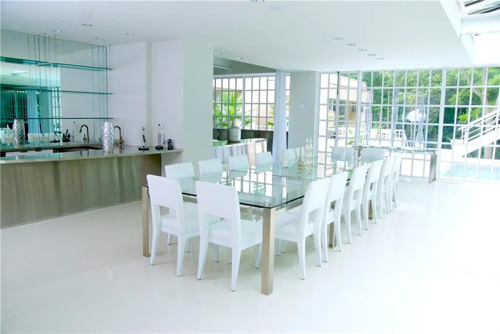 320 Wilderlake Court, Sandy Springs, Georgia 30328, 6 Bedrooms Bedrooms, ,6 BathroomsBathrooms,Residential,Sold,320 Wilderlake Court,5685222