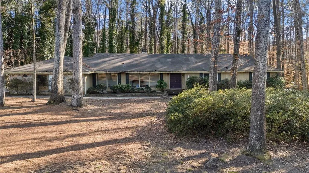 4055 Spalding Drive, Atlanta, Georgia 30350, ,Land,For Sale,4055 Spalding Drive,7723328