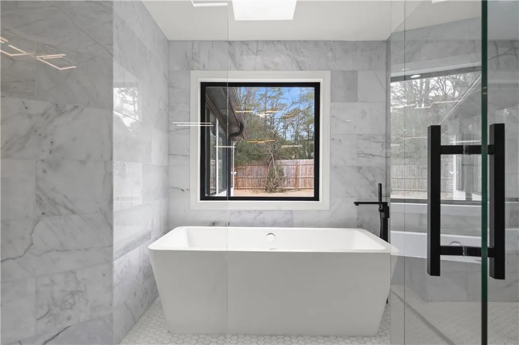 Georgia 30328, ,3 BathroomsBathrooms,Residential,For Sale,7727790