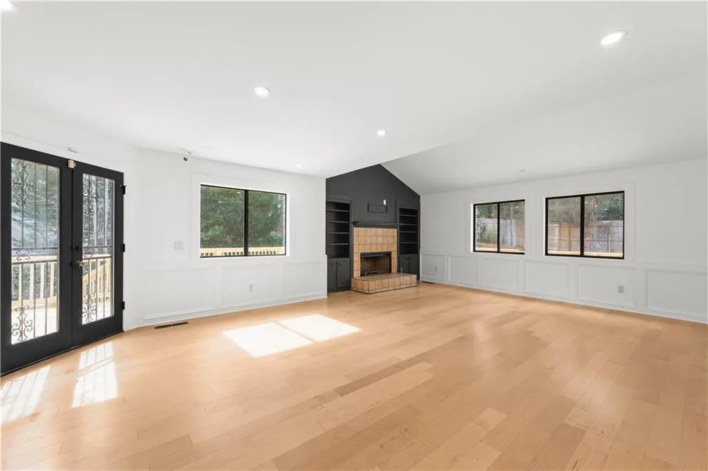 Georgia 30328, ,3 BathroomsBathrooms,Residential,For Sale,7727790