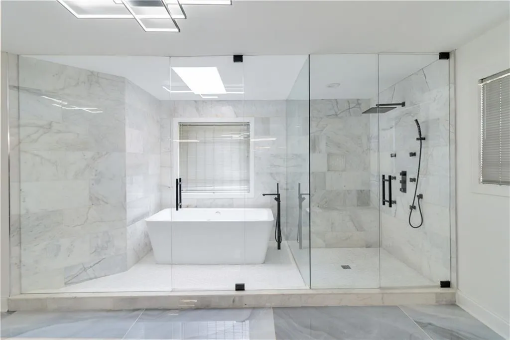 Georgia 30328, ,3 BathroomsBathrooms,Residential,For Sale,7727790