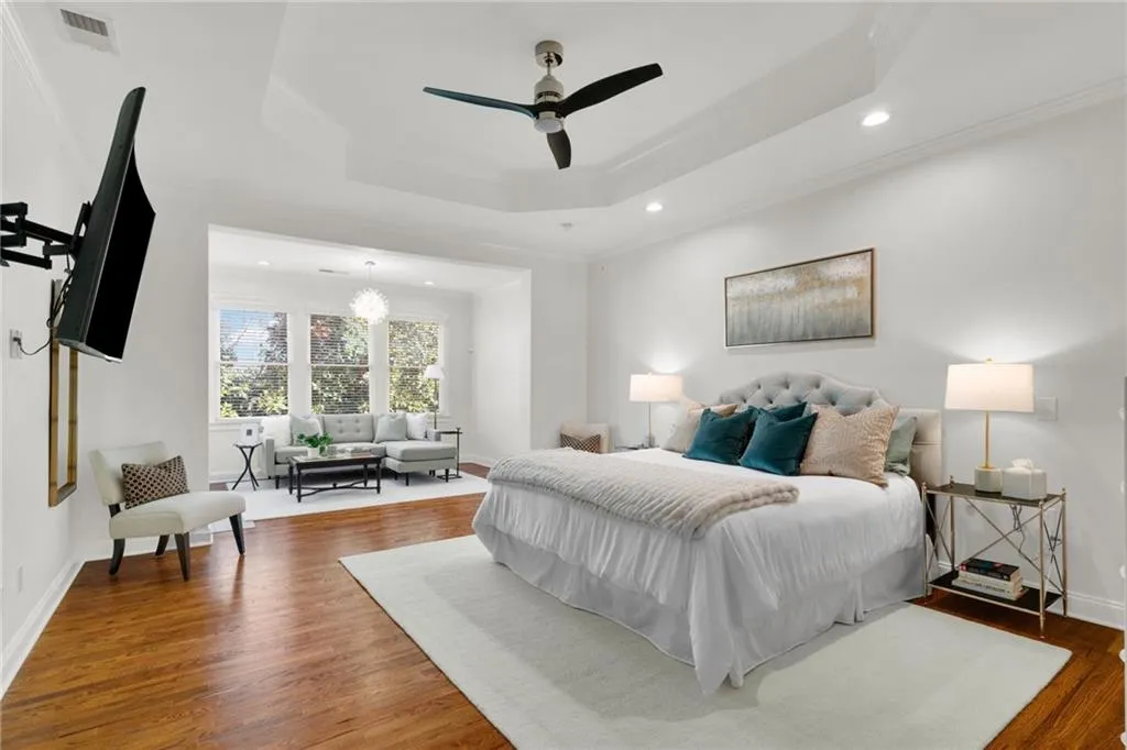 5945 Reddington Way, Atlanta, Georgia 30328, 3 Bedrooms Bedrooms, ,3 BathroomsBathrooms,Residential,For Sale,5945 Reddington Way,7679601