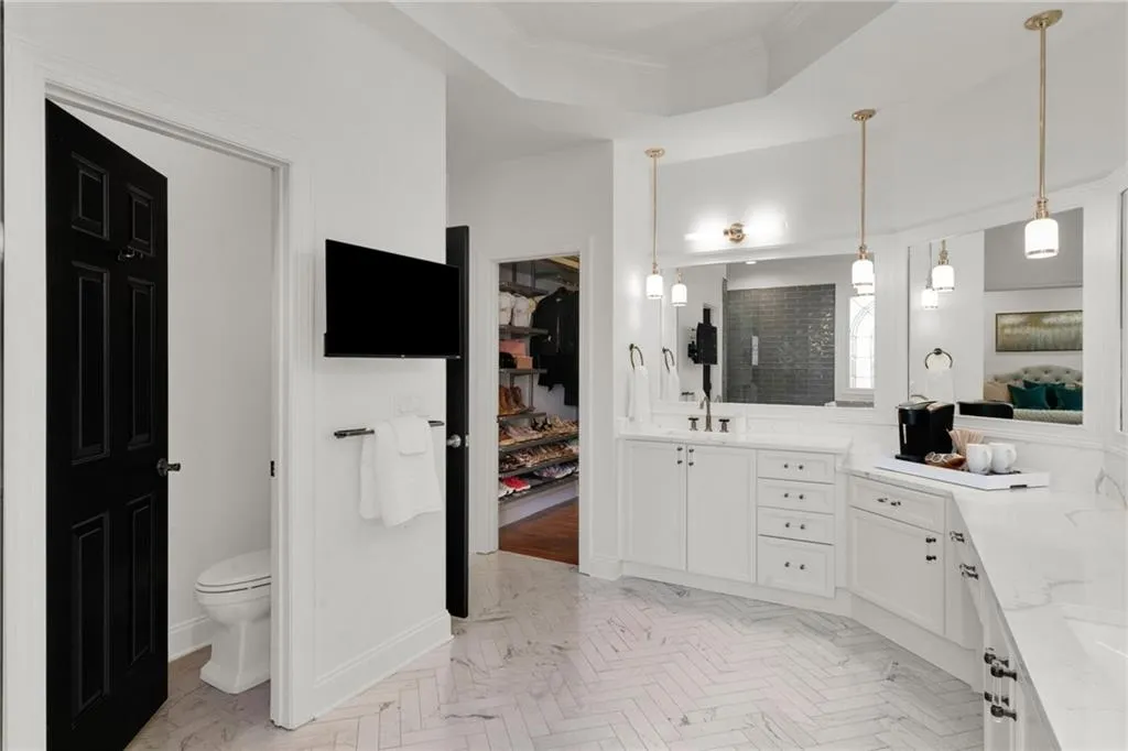 5945 Reddington Way, Atlanta, Georgia 30328, 3 Bedrooms Bedrooms, ,3 BathroomsBathrooms,Residential,For Sale,5945 Reddington Way,7679601