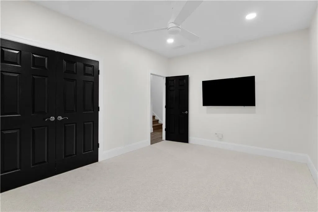 5945 Reddington Way, Atlanta, Georgia 30328, 3 Bedrooms Bedrooms, ,3 BathroomsBathrooms,Residential,For Sale,5945 Reddington Way,7679601