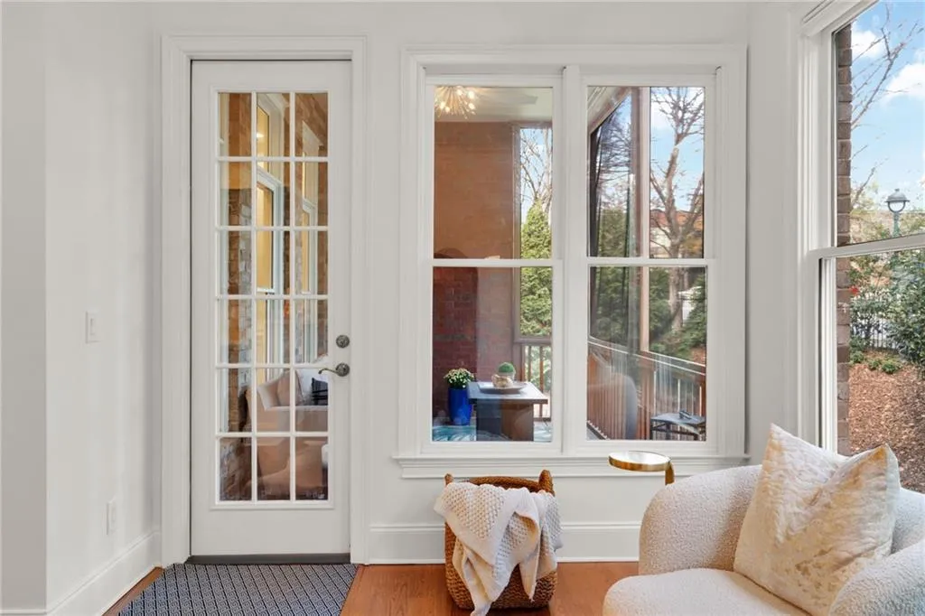 5945 Reddington Way, Atlanta, Georgia 30328, 3 Bedrooms Bedrooms, ,3 BathroomsBathrooms,Residential,For Sale,5945 Reddington Way,7679601