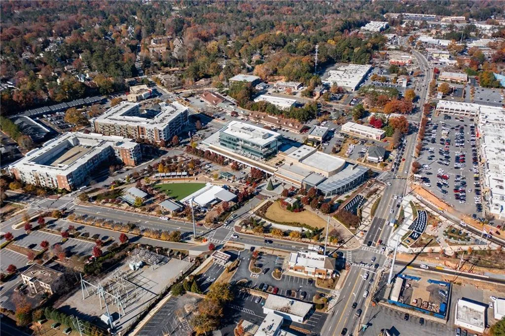 Walk to shopping at Whole Foods and Kroger.