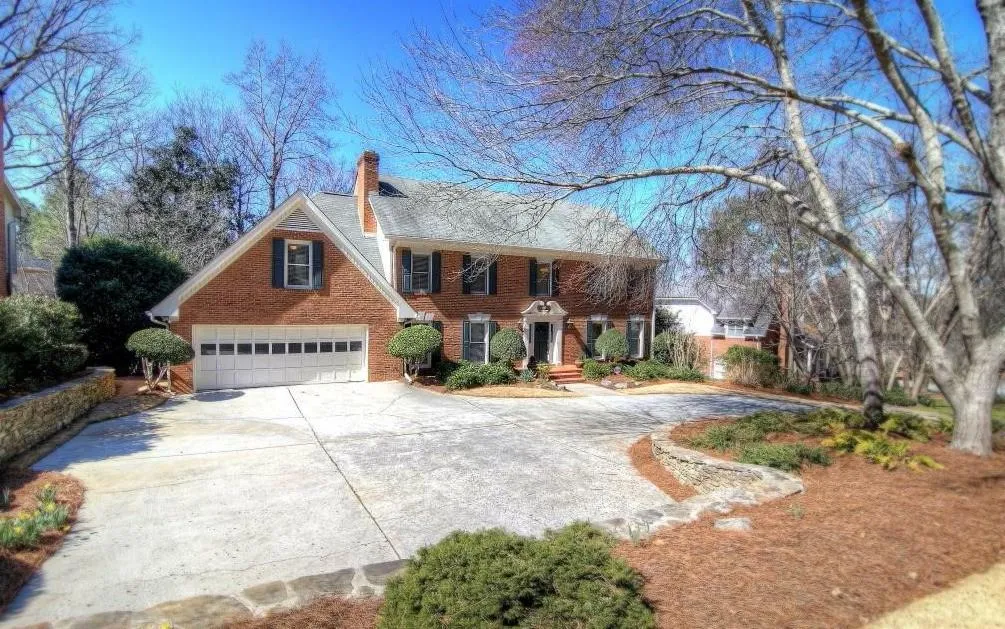180 Marsh Glen Point, Atlanta, Georgia 30328, 5 Bedrooms Bedrooms, ,4 BathroomsBathrooms,Residential,Sold,180 Marsh Glen Point,5654182
