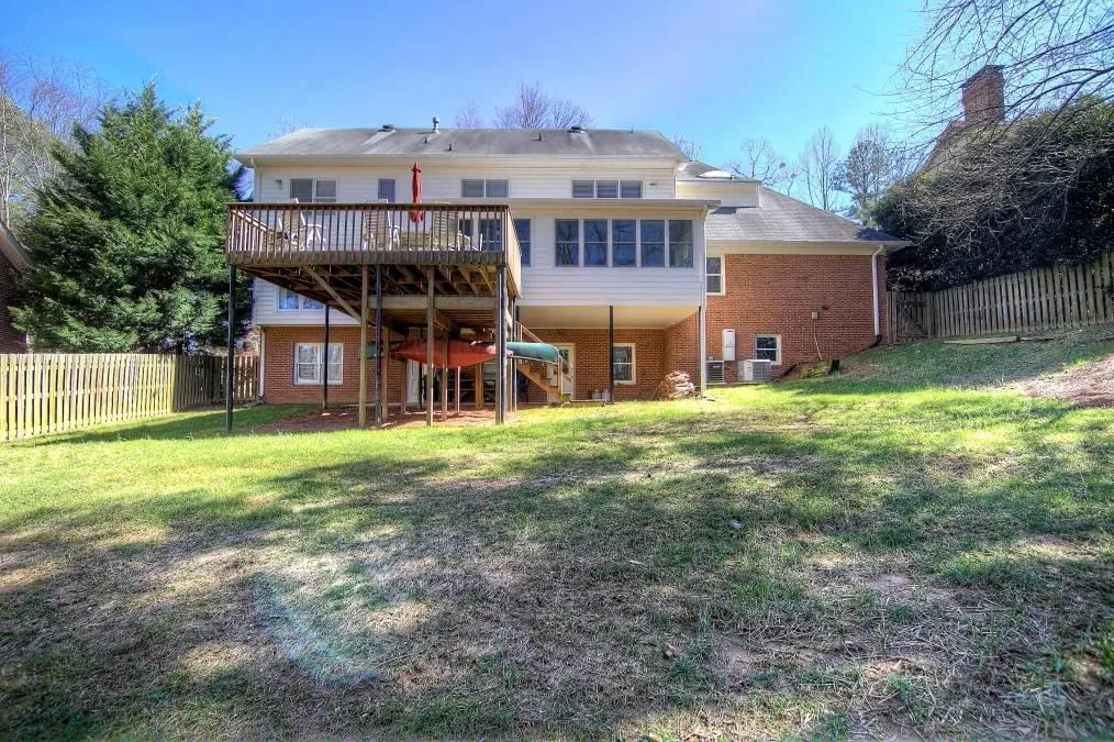 180 Marsh Glen Point, Atlanta, Georgia 30328, 5 Bedrooms Bedrooms, ,4 BathroomsBathrooms,Residential,Sold,180 Marsh Glen Point,5654182