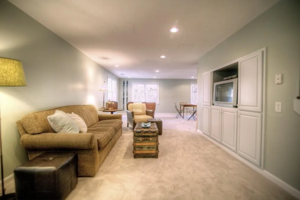 180 Marsh Glen Point, Atlanta, Georgia 30328, 5 Bedrooms Bedrooms, ,4 BathroomsBathrooms,Residential,Sold,180 Marsh Glen Point,5654182