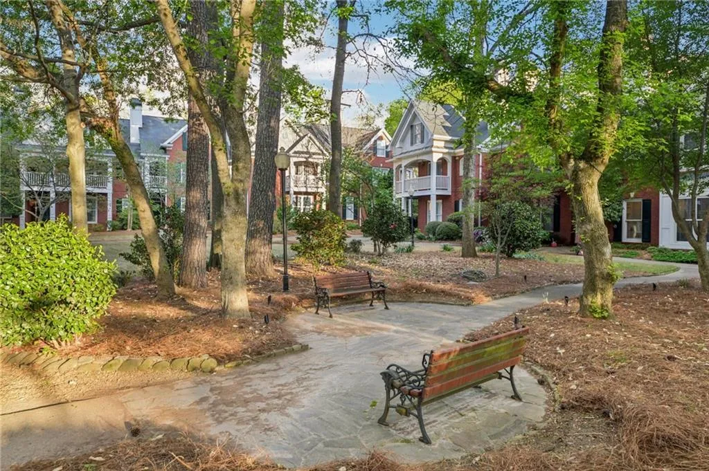 1192 Brookhaven Glen Ne, Atlanta, Georgia 30319, 3 Bedrooms Bedrooms, 0 ,3 BathroomsBathrooms,Residential,For Sale,1192 Brookhaven Glen Ne,7742815