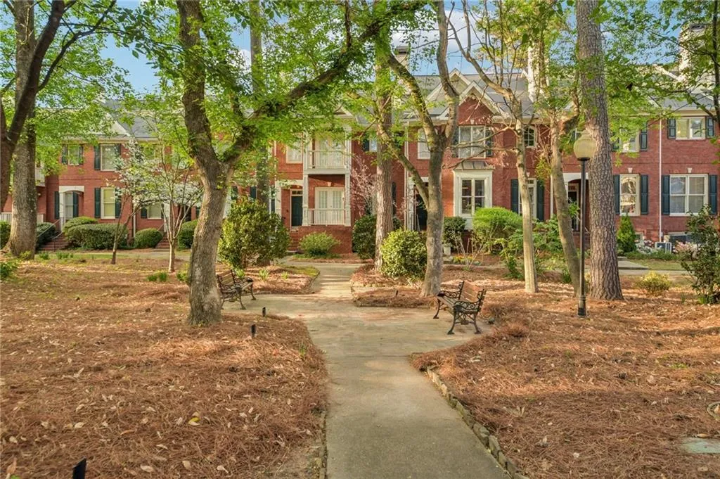 1192 Brookhaven Glen Ne, Atlanta, Georgia 30319, 3 Bedrooms Bedrooms, 0 ,3 BathroomsBathrooms,Residential,For Sale,1192 Brookhaven Glen Ne,7742815