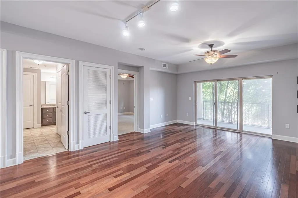 200 River Vista Drive Unit 405, Atlanta, Georgia 30339, 1 Bedroom Bedrooms, ,1 BathroomBathrooms,Residential,Sold,200 River Vista Drive Unit 405,7512454
