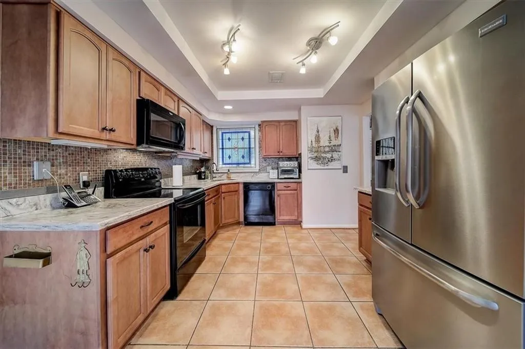 46 Waterford Court, Sandy Springs, Georgia 30328, 2 Bedrooms Bedrooms, ,2 BathroomsBathrooms,Residential,Sold,46 Waterford Court,7090201