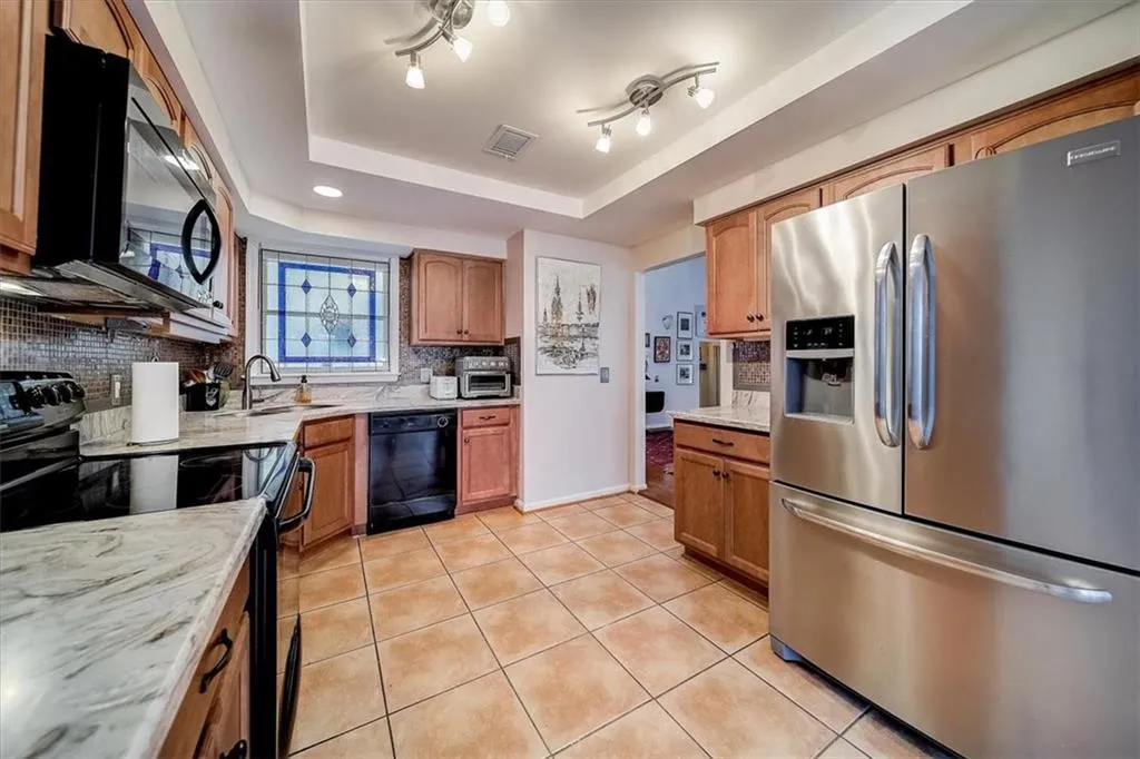 46 Waterford Court, Sandy Springs, Georgia 30328, 2 Bedrooms Bedrooms, ,2 BathroomsBathrooms,Residential,Sold,46 Waterford Court,7090201