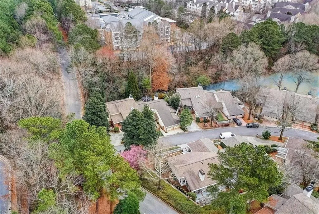 46 Waterford Court, Sandy Springs, Georgia 30328, 2 Bedrooms Bedrooms, ,2 BathroomsBathrooms,Residential,Sold,46 Waterford Court,7090201