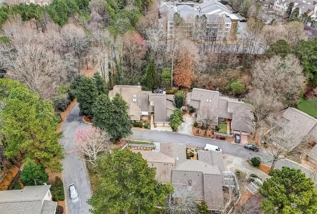 46 Waterford Court, Sandy Springs, Georgia 30328, 2 Bedrooms Bedrooms, ,2 BathroomsBathrooms,Residential,Sold,46 Waterford Court,7090201