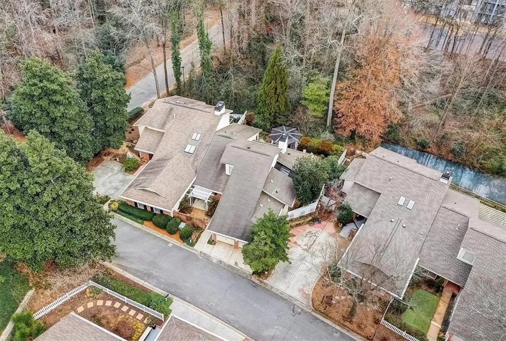 46 Waterford Court, Sandy Springs, Georgia 30328, 2 Bedrooms Bedrooms, ,2 BathroomsBathrooms,Residential,Sold,46 Waterford Court,7090201