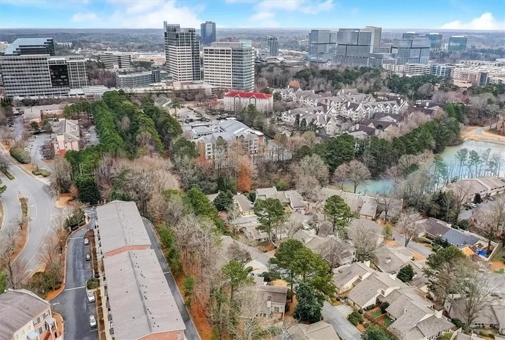 46 Waterford Court, Sandy Springs, Georgia 30328, 2 Bedrooms Bedrooms, ,2 BathroomsBathrooms,Residential,Sold,46 Waterford Court,7090201