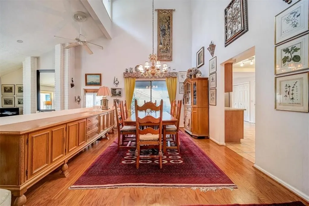 46 Waterford Court, Sandy Springs, Georgia 30328, 2 Bedrooms Bedrooms, ,2 BathroomsBathrooms,Residential,Sold,46 Waterford Court,7090201