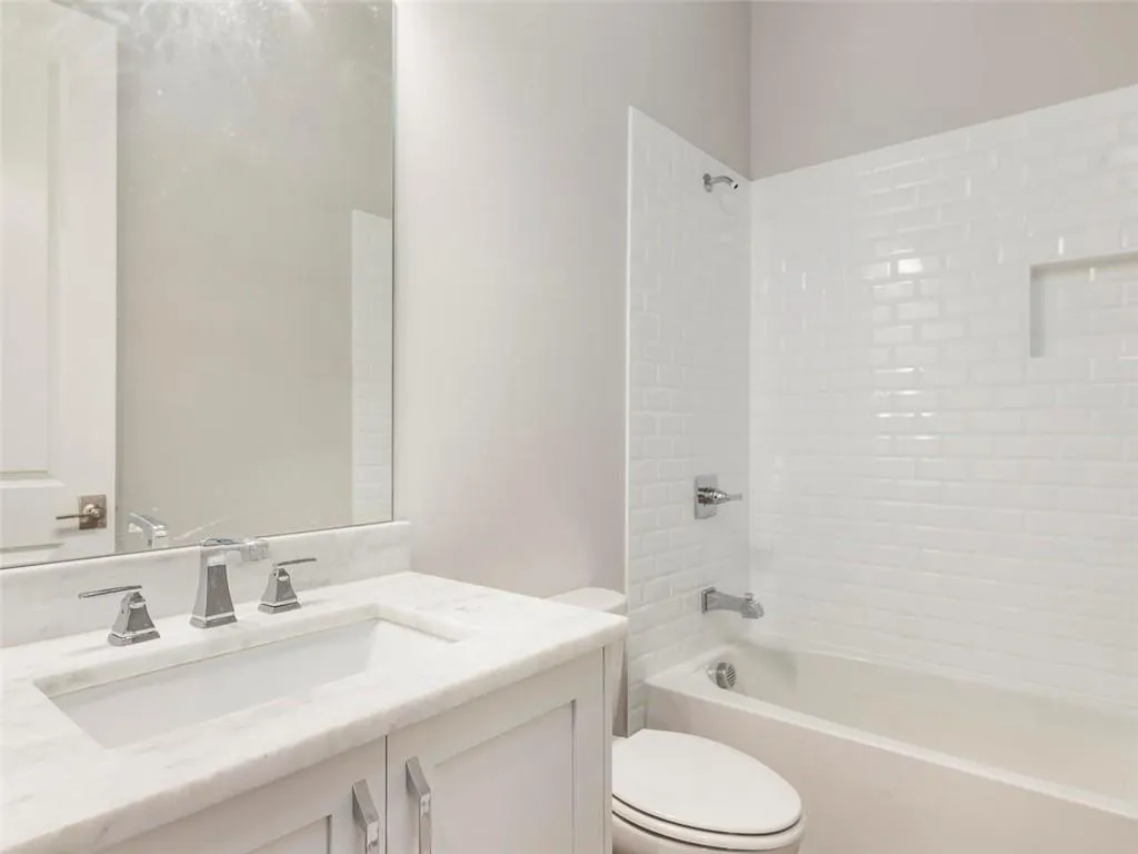 5320 Green Hill Place Ne, Atlanta, Georgia 30342, 5 Bedrooms Bedrooms, ,5 BathroomsBathrooms,Residential,Sold,5320 Green Hill Place Ne,6528475