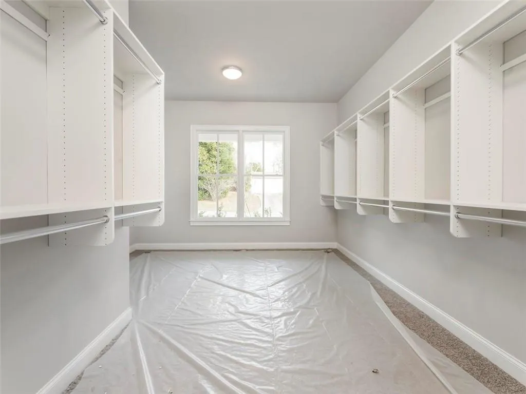 5320 Green Hill Place Ne, Atlanta, Georgia 30342, 5 Bedrooms Bedrooms, ,5 BathroomsBathrooms,Residential,Sold,5320 Green Hill Place Ne,6528475