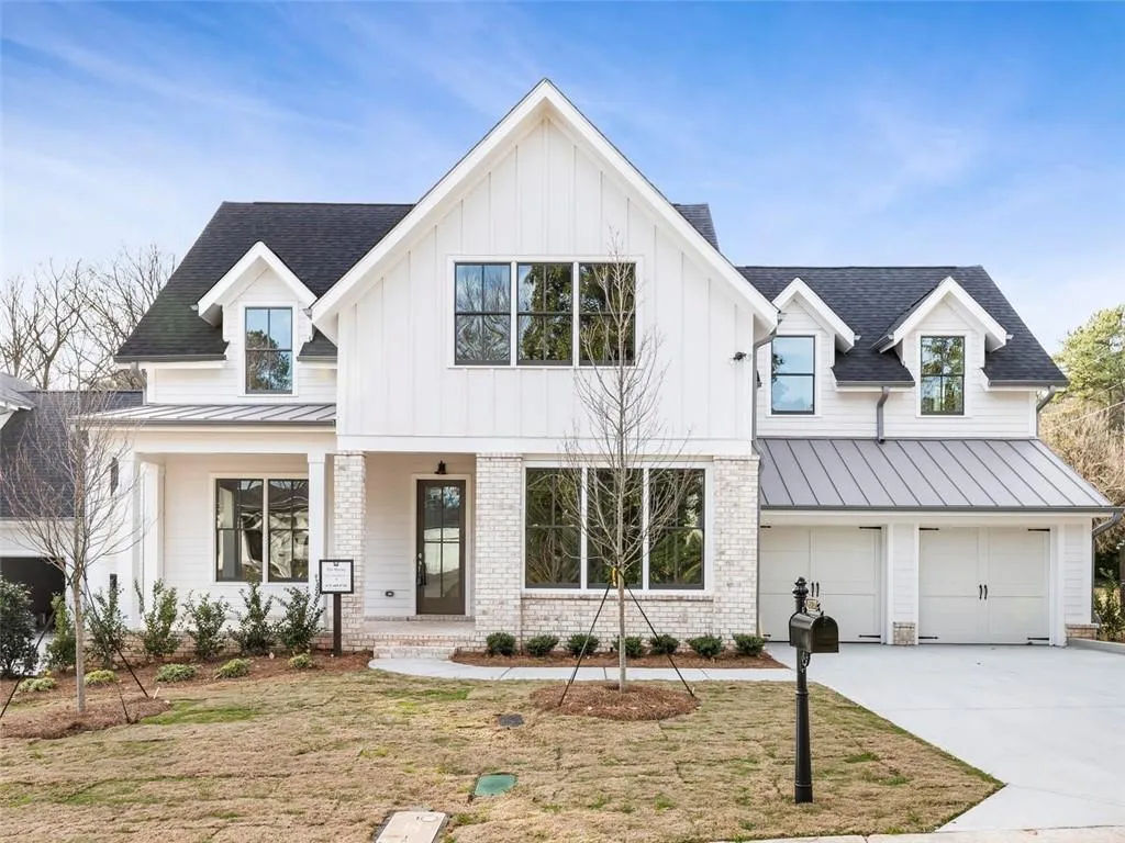 5320 Green Hill Place Ne, Atlanta, Georgia 30342, 5 Bedrooms Bedrooms, ,5 BathroomsBathrooms,Residential,Sold,5320 Green Hill Place Ne,6528475
