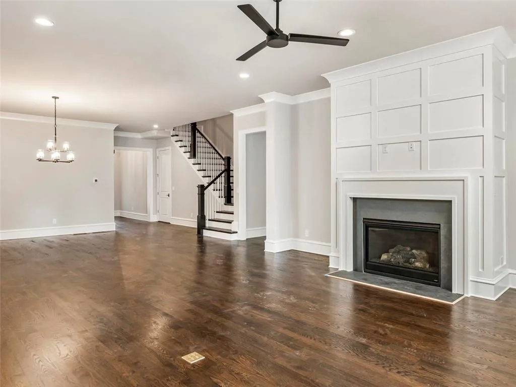5320 Green Hill Place Ne, Atlanta, Georgia 30342, 5 Bedrooms Bedrooms, ,5 BathroomsBathrooms,Residential,Sold,5320 Green Hill Place Ne,6528475