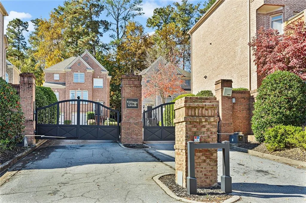 7275 Village Creek Trace, Atlanta, Georgia 30328, 4 Bedrooms Bedrooms, ,3 BathroomsBathrooms,Residential,Sold,7275 Village Creek Trace,6971127