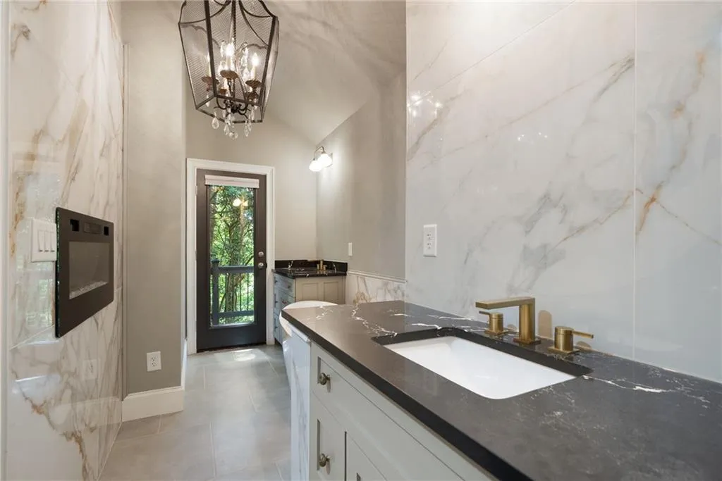 924 Peachtree Battle Avenue Nw, Atlanta, Georgia 30327, 5 Bedrooms Bedrooms, ,3 BathroomsBathrooms,Residential,For Sale,924 Peachtree Battle Avenue Nw,7615737