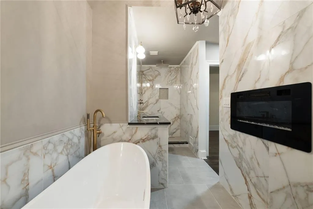 924 Peachtree Battle Avenue Nw, Atlanta, Georgia 30327, 5 Bedrooms Bedrooms, ,3 BathroomsBathrooms,Residential,For Sale,924 Peachtree Battle Avenue Nw,7615737