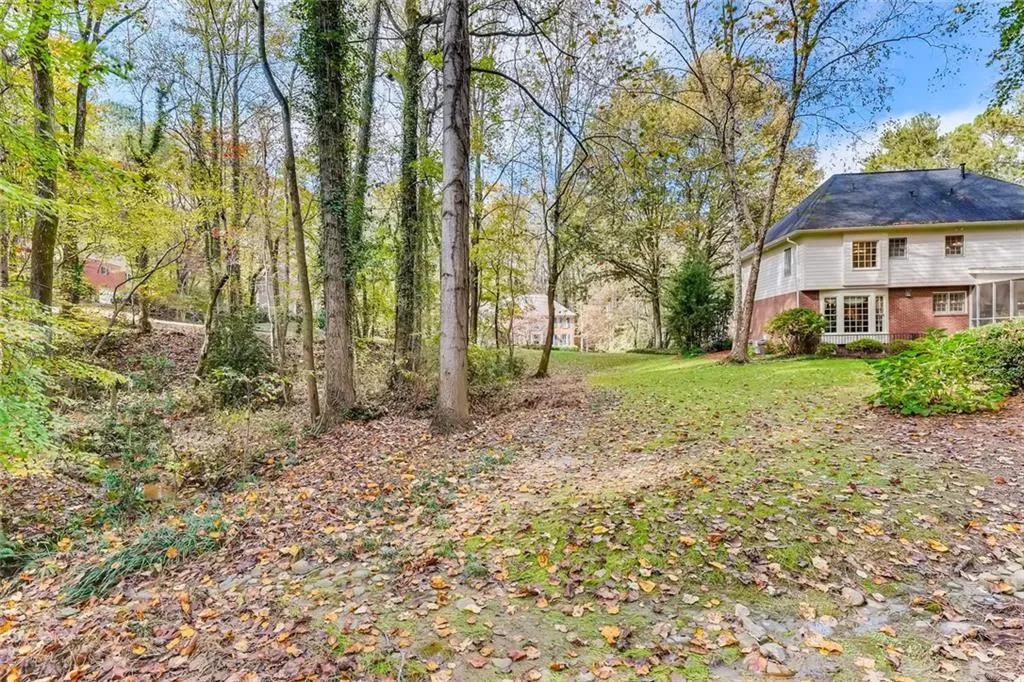 575 Spindlewick Drive, Sandy Springs, Georgia 30350, 4 Bedrooms Bedrooms, ,3 BathroomsBathrooms,Residential,Sold,575 Spindlewick Drive,6809138