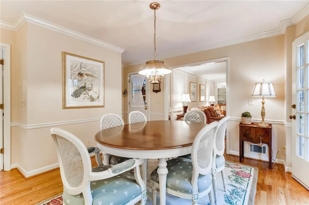 575 Spindlewick Drive, Sandy Springs, Georgia 30350, 4 Bedrooms Bedrooms, ,3 BathroomsBathrooms,Residential,Sold,575 Spindlewick Drive,6809138