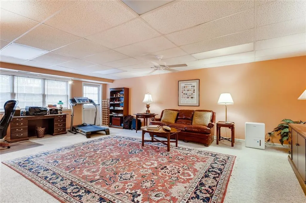 575 Spindlewick Drive, Sandy Springs, Georgia 30350, 4 Bedrooms Bedrooms, ,3 BathroomsBathrooms,Residential,Sold,575 Spindlewick Drive,6809138