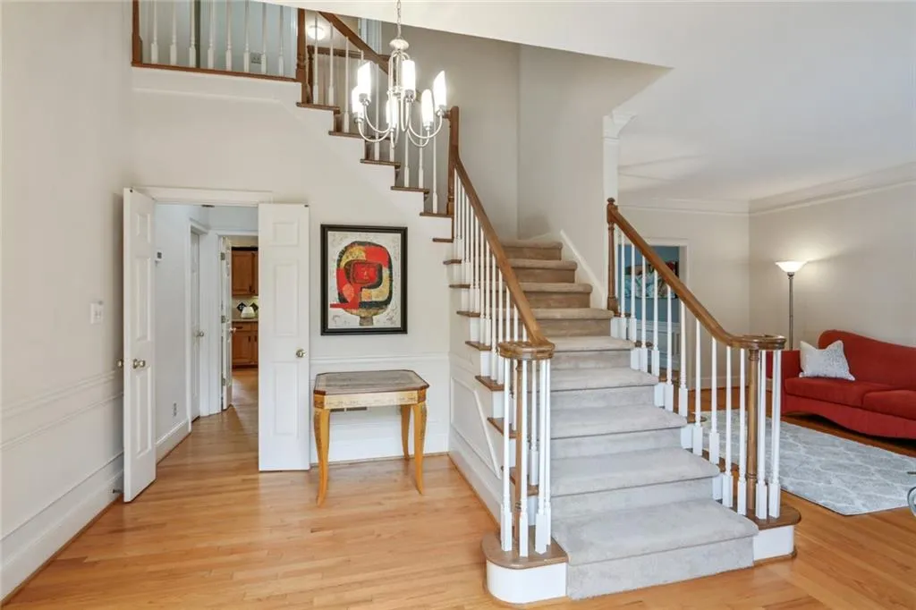 2160 Dunwoody Heritage Drive, Sandy Springs, Georgia 30350, 5 Bedrooms Bedrooms, ,3 BathroomsBathrooms,Residential,Sold,2160 Dunwoody Heritage Drive,7017800