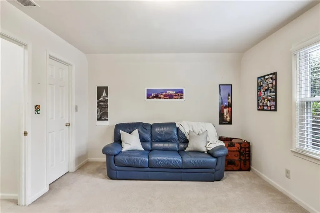 2160 Dunwoody Heritage Drive, Sandy Springs, Georgia 30350, 5 Bedrooms Bedrooms, ,3 BathroomsBathrooms,Residential,Sold,2160 Dunwoody Heritage Drive,7017800