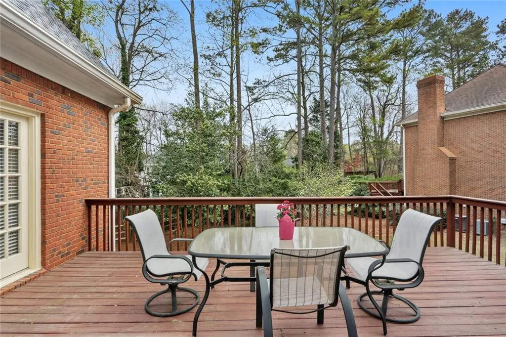 2160 Dunwoody Heritage Drive, Sandy Springs, Georgia 30350, 5 Bedrooms Bedrooms, ,3 BathroomsBathrooms,Residential,Sold,2160 Dunwoody Heritage Drive,7017800