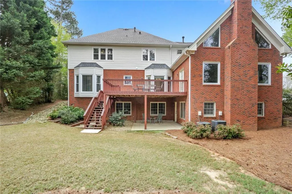 2160 Dunwoody Heritage Drive, Sandy Springs, Georgia 30350, 5 Bedrooms Bedrooms, ,3 BathroomsBathrooms,Residential,Sold,2160 Dunwoody Heritage Drive,7017800