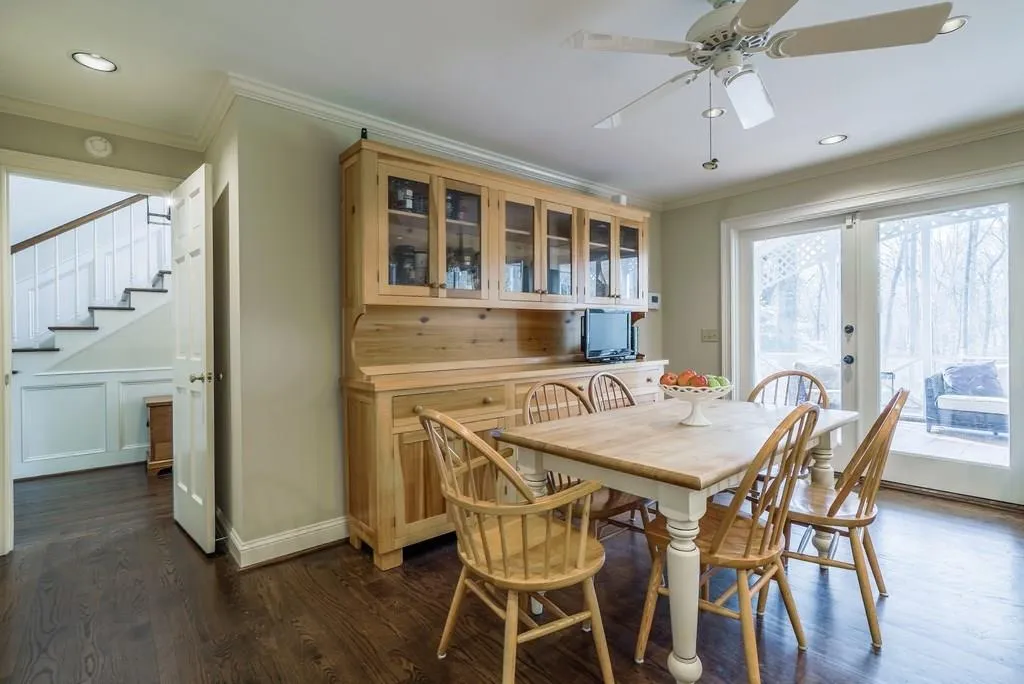 535 Valley Hall Drive, Sandy Springs, Georgia 30350, 4 Bedrooms Bedrooms, ,4 BathroomsBathrooms,Residential,Sold,535 Valley Hall Drive,5974720