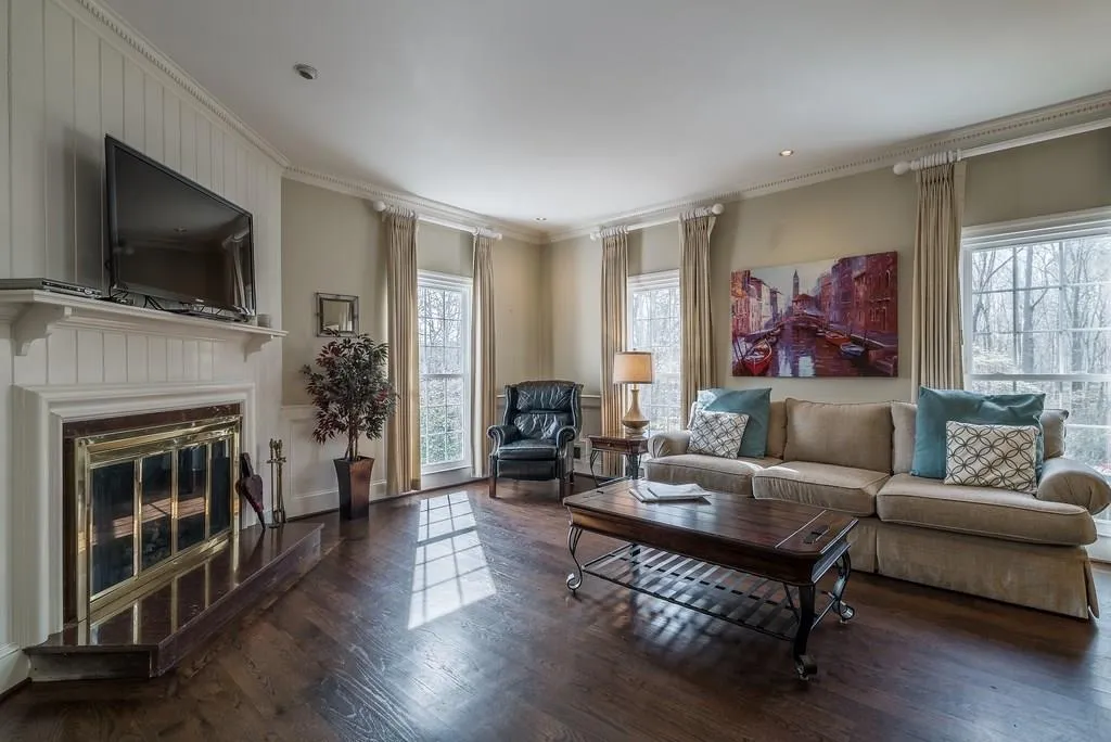 535 Valley Hall Drive, Sandy Springs, Georgia 30350, 4 Bedrooms Bedrooms, ,4 BathroomsBathrooms,Residential,Sold,535 Valley Hall Drive,5974720
