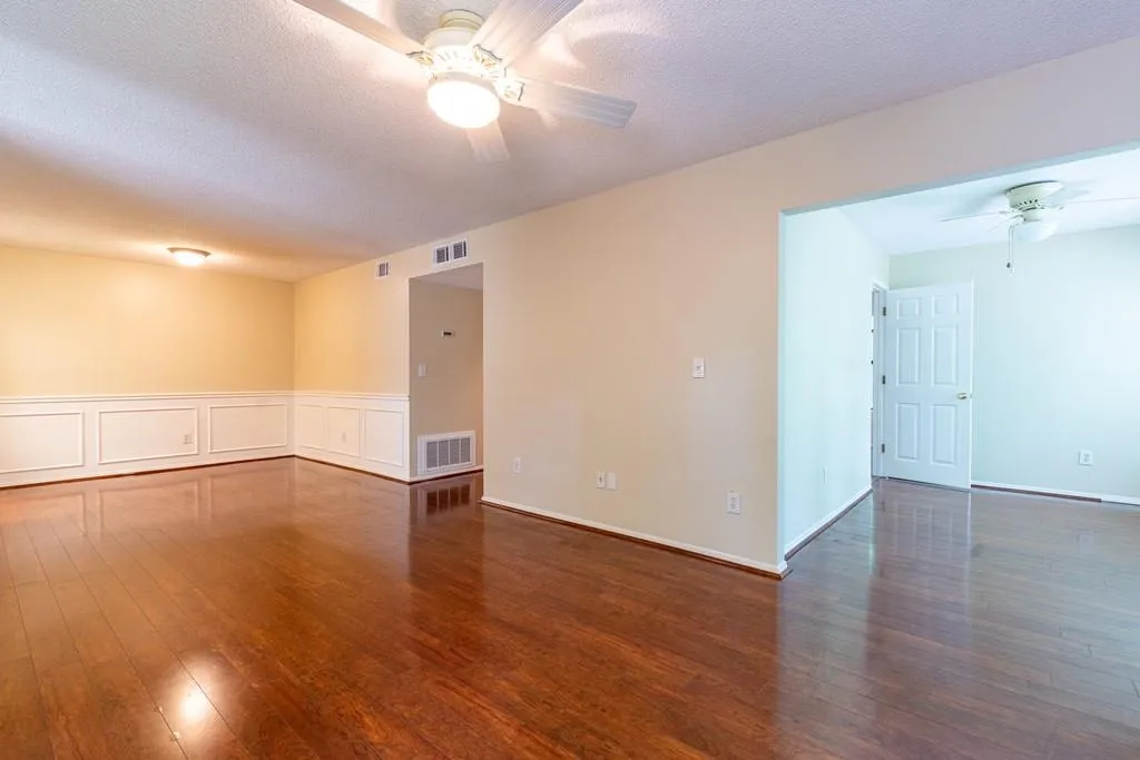 1702 Huntingdon Chase Road, Sandy Springs, Georgia 30350, 1 Bedroom Bedrooms, ,1 BathroomBathrooms,Residential,Sold,1702 Huntingdon Chase Road,6601941