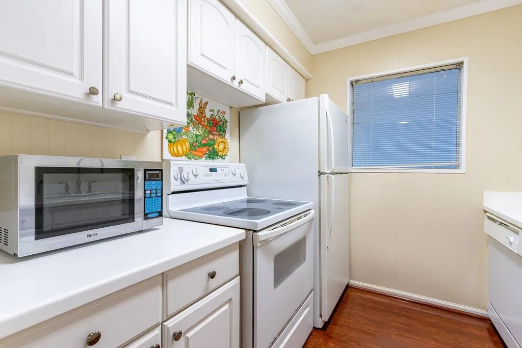 1702 Huntingdon Chase Road, Sandy Springs, Georgia 30350, 1 Bedroom Bedrooms, ,1 BathroomBathrooms,Residential,Sold,1702 Huntingdon Chase Road,6601941