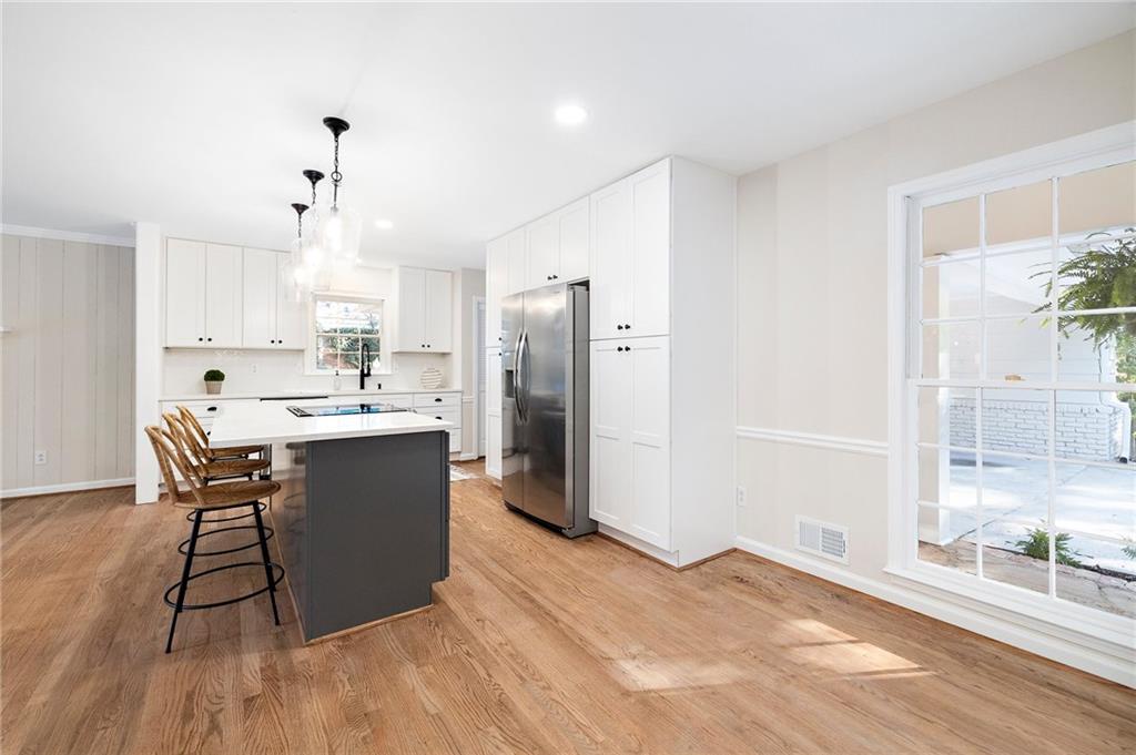 7330 Hunters Branch Drive NE, Atlanta, Georgia 30328, 4 Bedrooms Bedrooms, ,2 BathroomsBathrooms,Residential,Sold,7330 Hunters Branch Drive NE,7287835