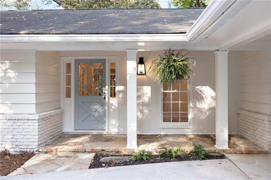 7330 Hunters Branch Drive NE, Atlanta, Georgia 30328, 4 Bedrooms Bedrooms, ,2 BathroomsBathrooms,Residential,Sold,7330 Hunters Branch Drive NE,7287835