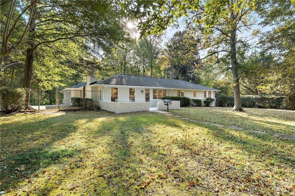 7330 Hunters Branch Drive NE, Atlanta, Georgia 30328, 4 Bedrooms Bedrooms, ,2 BathroomsBathrooms,Residential,Sold,7330 Hunters Branch Drive NE,7287835