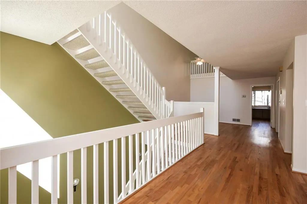 8 Basswood Circle, Sandy Springs, Georgia 30328, 2 Bedrooms Bedrooms, ,2 BathroomsBathrooms,Residential,Sold,8 Basswood Circle,5665775